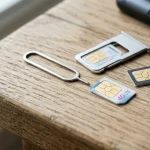 SIM karty a šuplíček na SIM pro smartphone